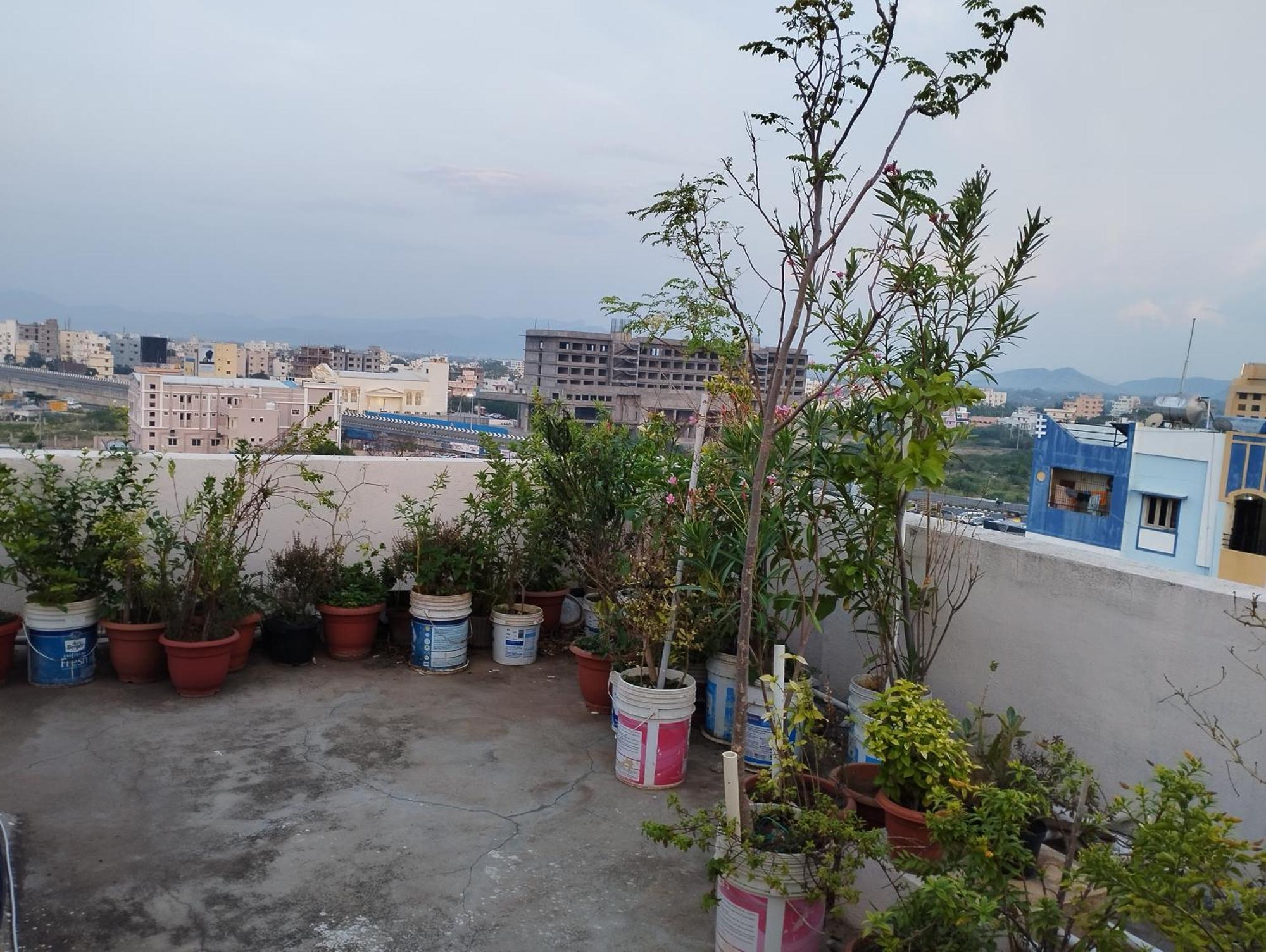 Sls Homestay - Luxury Ac Service Apartments 1Bhk, 2Bhk, 3Bhk - Direct Flyover To Alipiri Tirumala Gate - Walk To Ps4 Pure Veg Restaurants, Supermarkets - Near To National Highway & Padmavathi Amma Temple - Modular Kitchen, Living Room -Free Superfast Tirupati Eksteriør billede