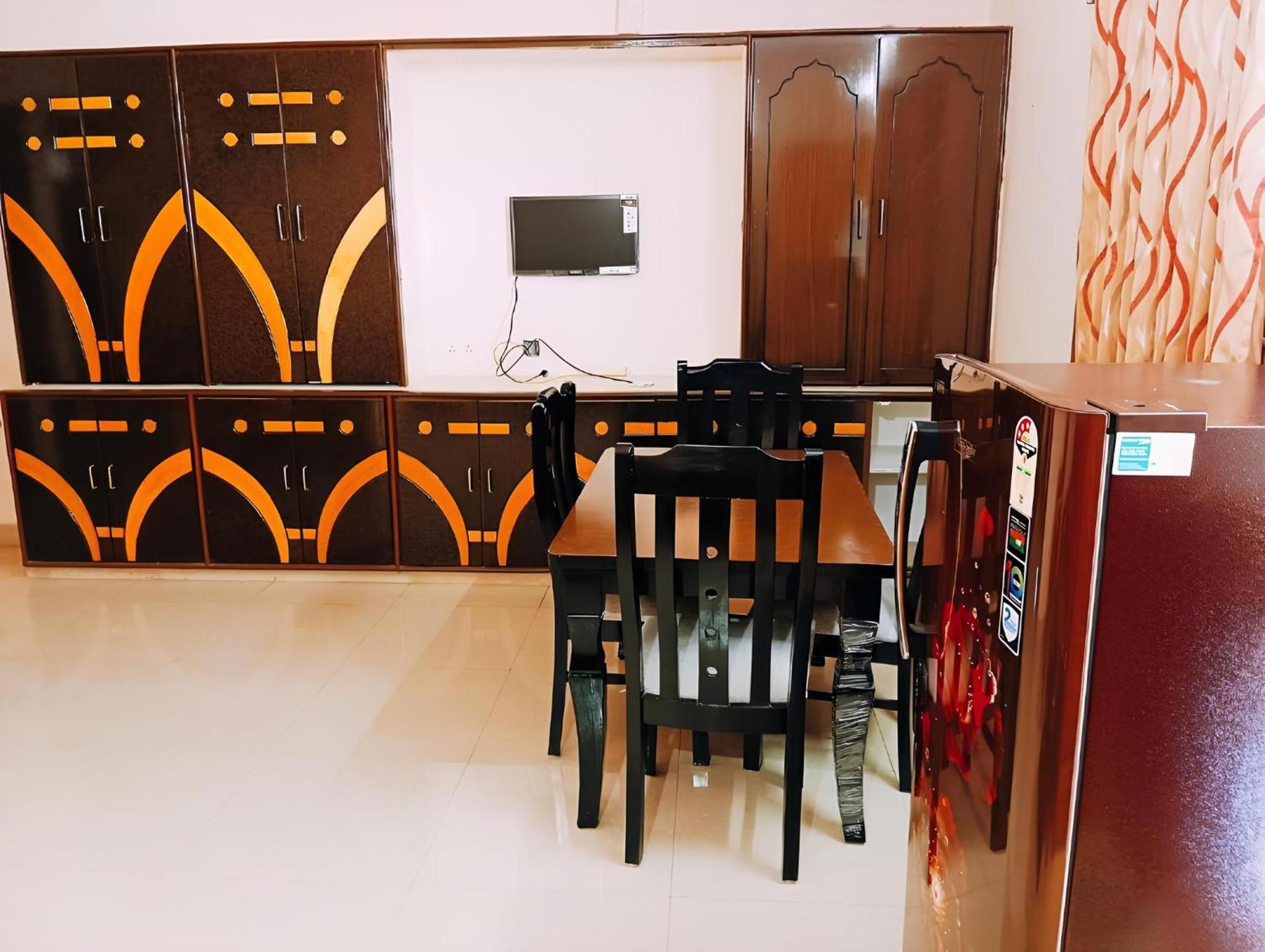Sls Homestay - Luxury Ac Service Apartments 1Bhk, 2Bhk, 3Bhk - Direct Flyover To Alipiri Tirumala Gate - Walk To Ps4 Pure Veg Restaurants, Supermarkets - Near To National Highway & Padmavathi Amma Temple - Modular Kitchen, Living Room -Free Superfast Tirupati Eksteriør billede